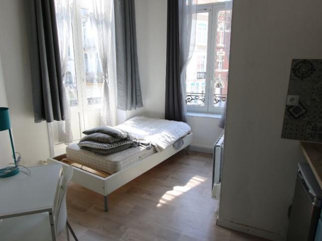 À LOUER – Studio MEUBLÉ de 14 m², Rue des Postes – LILLE WAZEMMES réf 730 005