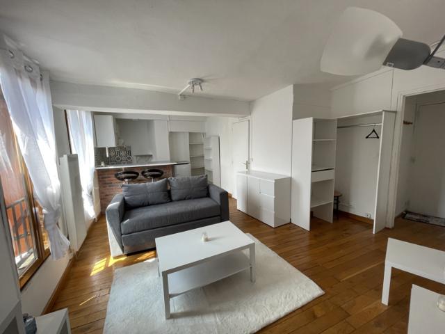 A louer studio meublé de 26m2: Place de la Tour 10000 TROYE