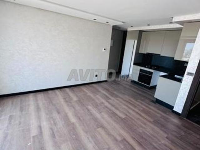 À louer studio neuf vide Bourgogne 66m²