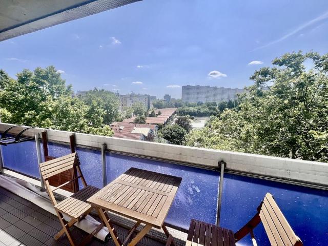 A LOUER STUDIO PARIS XVème avec BALCON CAVE ET PARKING