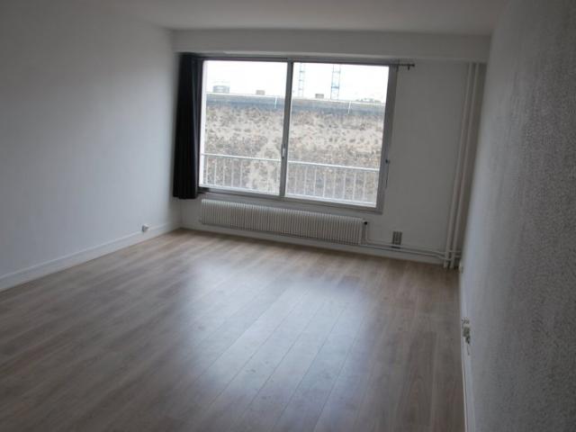 A louer Studio PARIS Saint jacques 75014