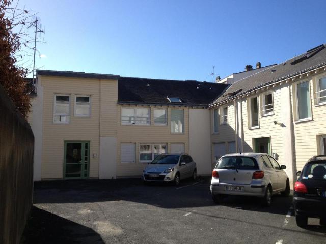 A LOUER STUDIO QUARTIER CATHO