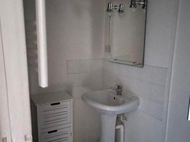 A LOUER STUDIO ROUEN RIVE DROITE
