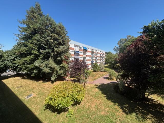 À louer Superbe appartement F4 à DOMONT Balcon parking exterieur cave