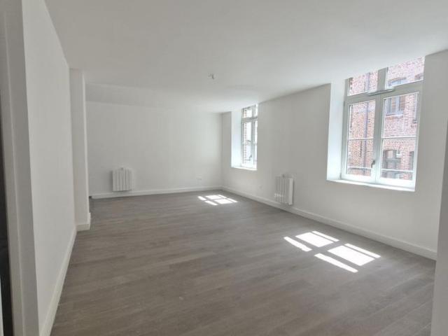 À louer – Superbe appartement T3 de 72,50 m² – Vieux Lille