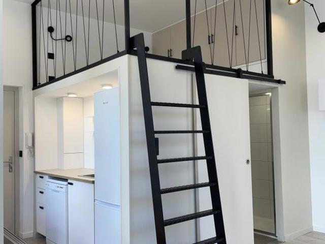 À louer Superbe studio entièrement rénové