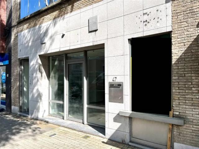 à louer Surface commerciale Bourg Léopold Stationsstraat