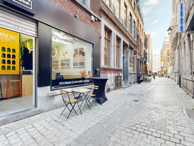à louer Surface commerciale Liège Rue Soeurs de Hasque