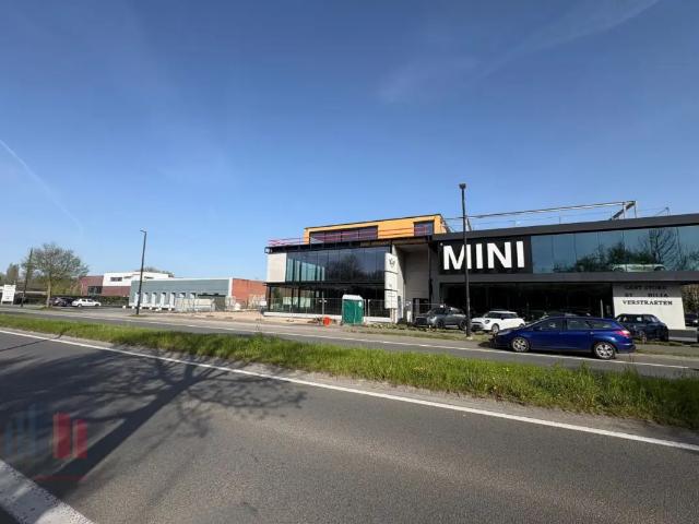 à louer Surface commerciale Sint Denijs Westrem Kortrijksesteenweg