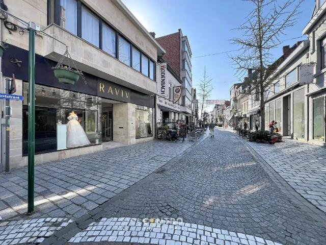 à louer Surface commerciale Roeselare Ooststraat