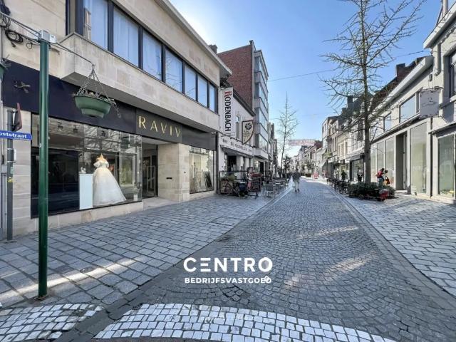 à louer Surface commerciale Roeselare Ooststraat