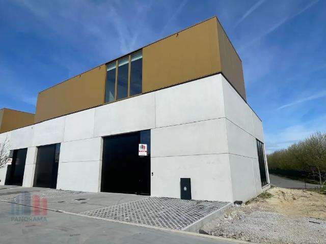 à louer Surface industrielle Roeselare Kwadestraat