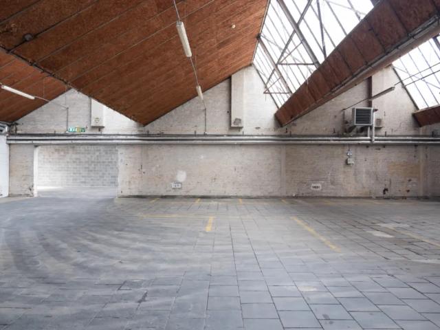 à louer Surface industrielle Tournai