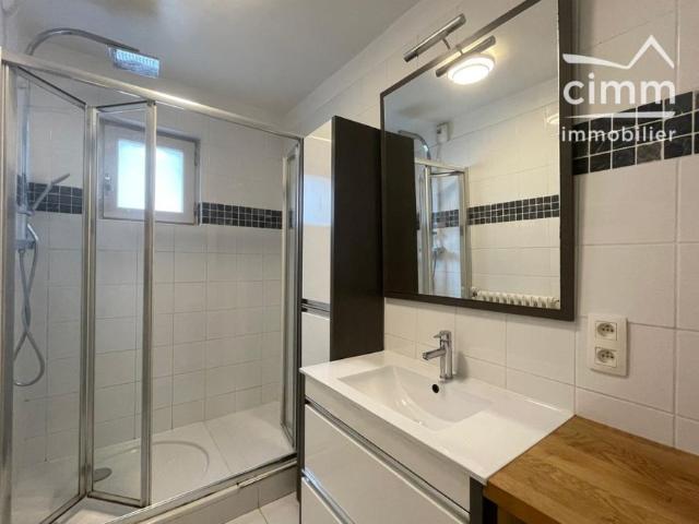 A LOUER SAINT GERVAIS APPARTEMENT 74170 T4 AVEC BALCON + TERRA