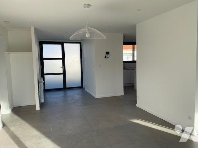 à louer SAINT SEBASTIEN Maison T6 à étage GARAGE ET JARDIN