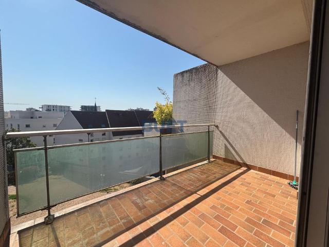 A LOUER secteur CARNOT appartement T4 au RUE PRIEUR.