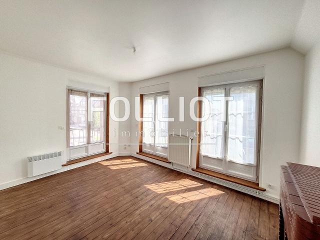 A LOUER SOURDEVAL BEL APPARTEMENT T2 TRS LUMINEUX