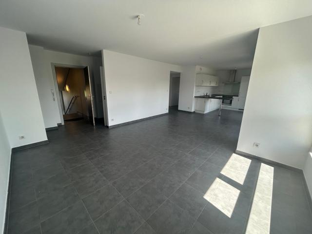 À louer Spacieux F3 de 83,05 m2 avec terrasse, cave et parking à Huningue