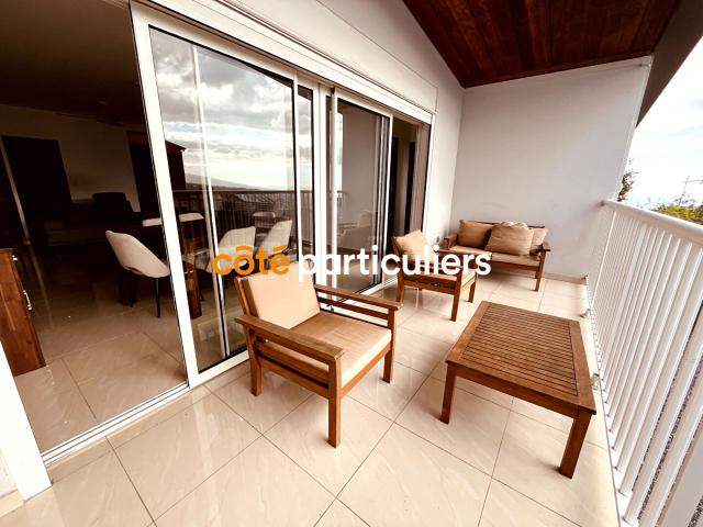 A LOUER T4 MEUBLE VARANGUE + PARKING RAVINE DES CABRIS