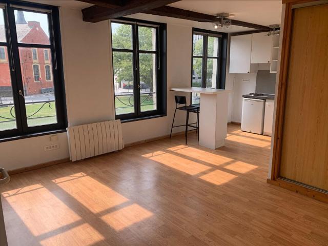a louer: t1 à lille•• 580 €