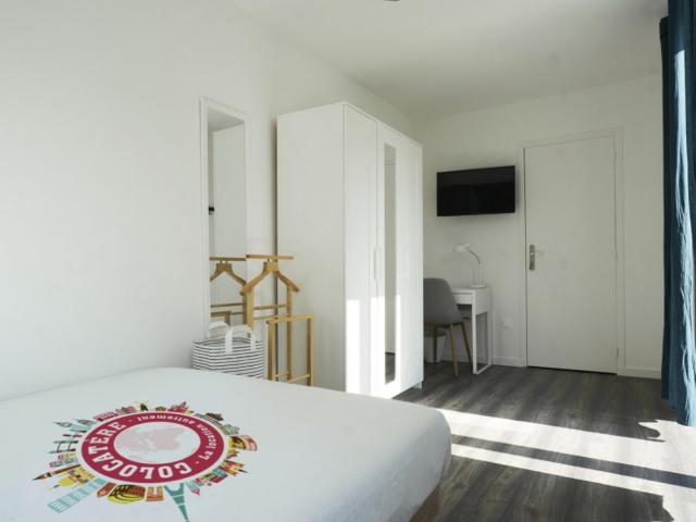 a louer: t1 à lille•• 680 €