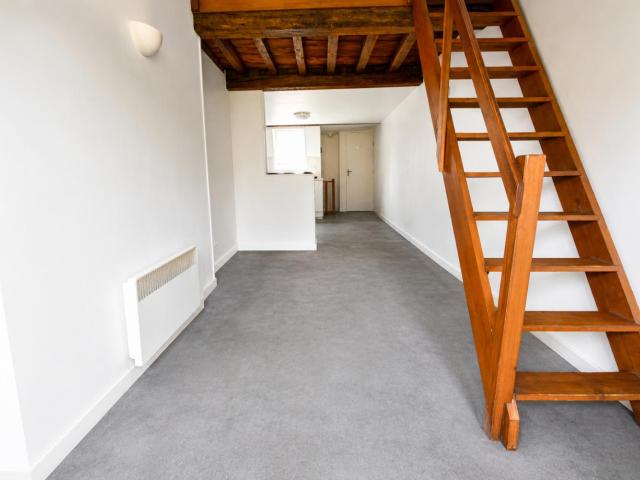 a louer: t1 à lille•place rihour• 660 €