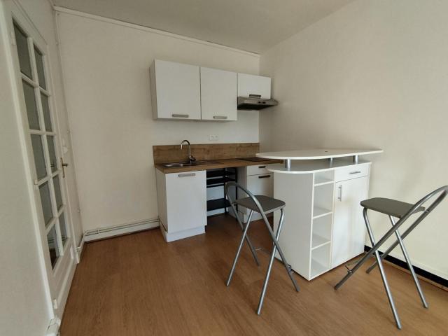 a louer: t1 à lille•rue d'isly lille vauban• 520 €
