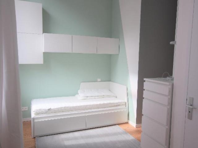 a louer: t1 à lille•rue jacquemars giélée vauban• 630 €