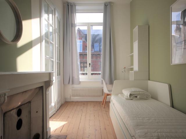 a louer: t1 à lille•rue jacquemars giélée vauban• 697 €