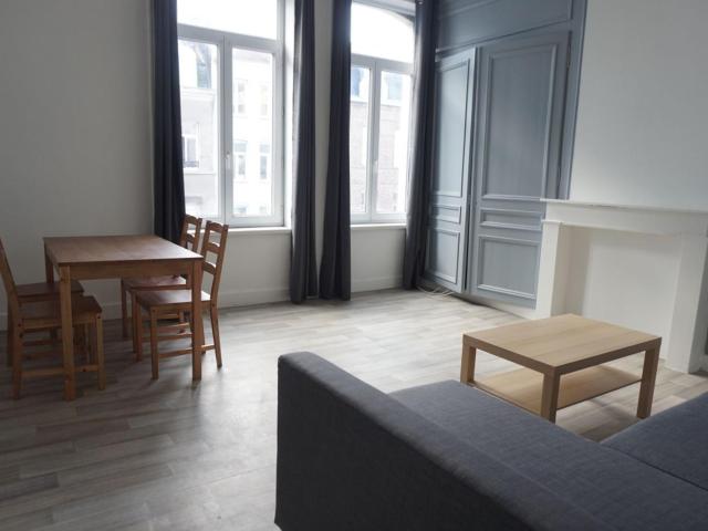 a louer: t1 à lille•rue solférino jean baptiste lebas• 645 €