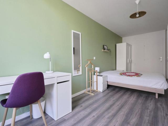 a louer: t1 à lille•rue solferino sebastopol• 735 €