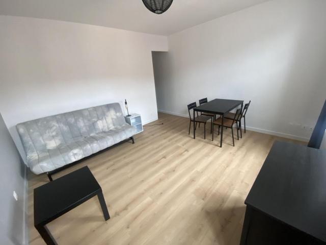a louer: t1 à lille•wazemmes• 570 €