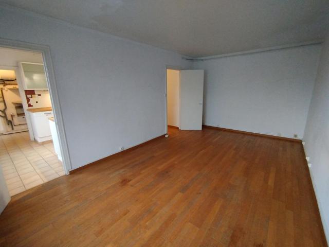 a louer: t1 à marcq en baroeul•avenue de la république saint maur• 762 €