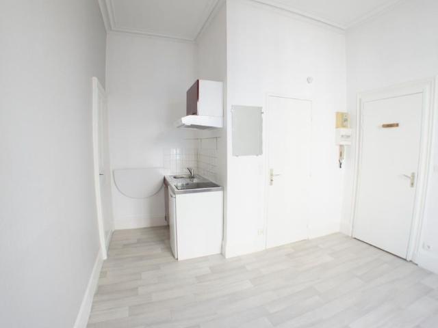 A LOUER T1 ANGERS CENTRE VILLE