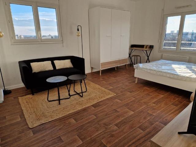 A LOUER T1 RENOVE ET MEUBLE ANGERS LORETTE