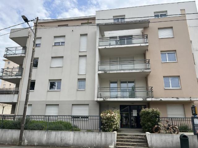 A LOUER T2 ANGERS LAREVEILLERE