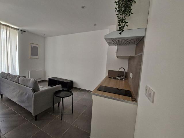 A LOUER T2 BIS MEUBLE SIGEAN
