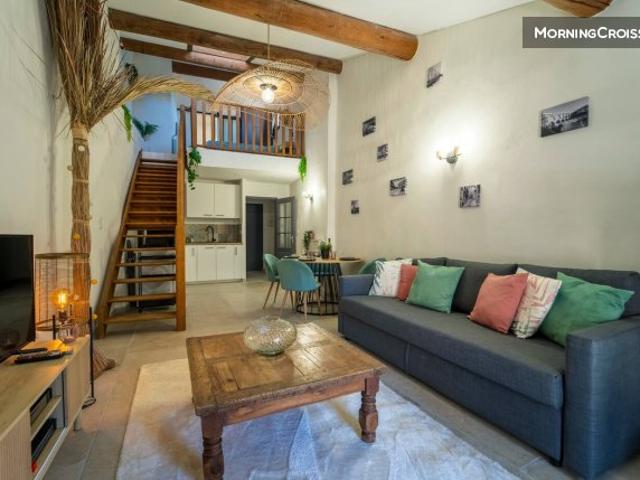 A LOUER – T2 Duplex meublé Place au