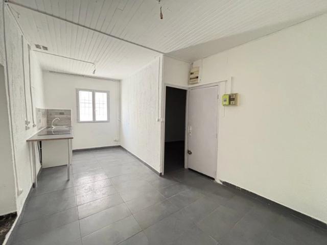 A LOUER T2 de 23 m² 13006 MARSEILLE