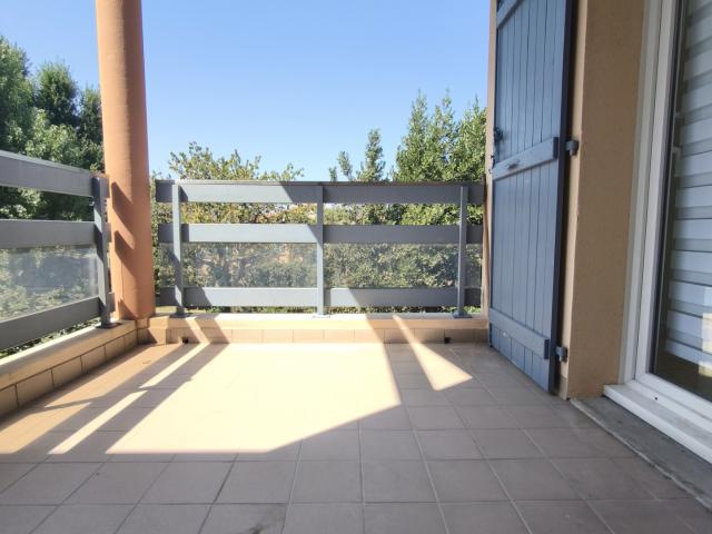 A louer T2 de 56.80m2 avec balcon, cave et parking sécurisé à Millery 69