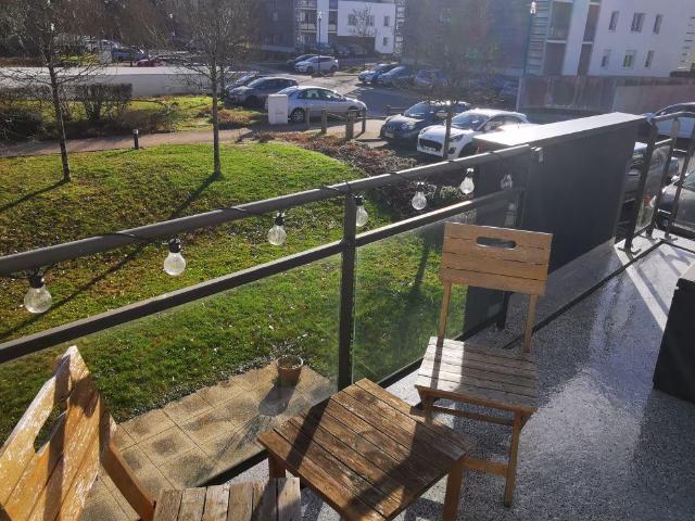 À LOUER – T2 lumineux avec grand balcon & parking