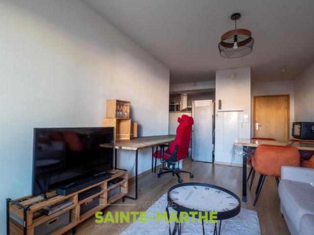 A LOUER T2 SECTEUR PETIT LECLERC NIORT