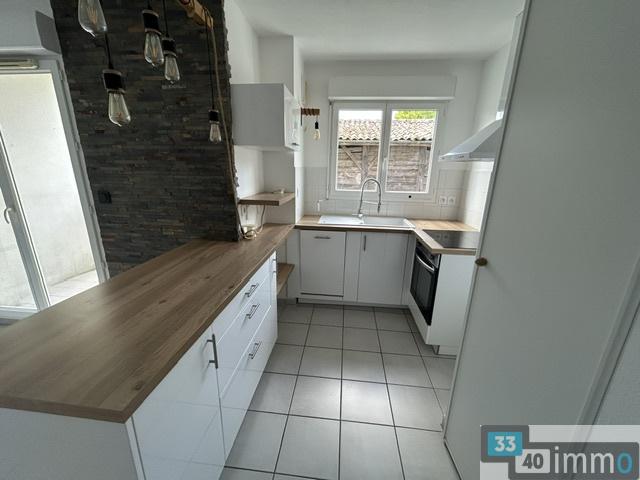 A LOUER T2 43 M2 A SALLES
