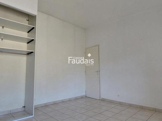 A LOUER T3/4 690€ / mois CC