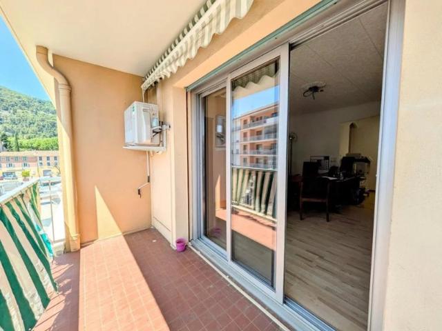 A louer T3 DE 68 M² AVEC BALCON & LOGGIA LA VALETTE DU VAR Avenue Docteur Trémolières