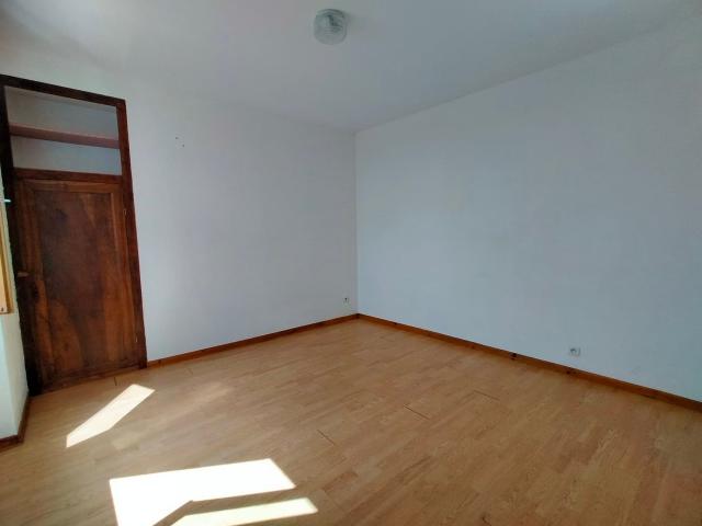 À louer T3, 3 pièces situé à Commentry 03600