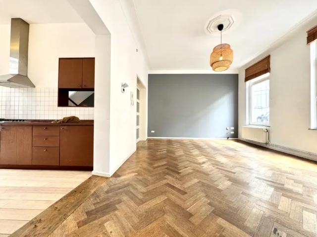 à louer Triplex Ixelles Rue de la Paix 18