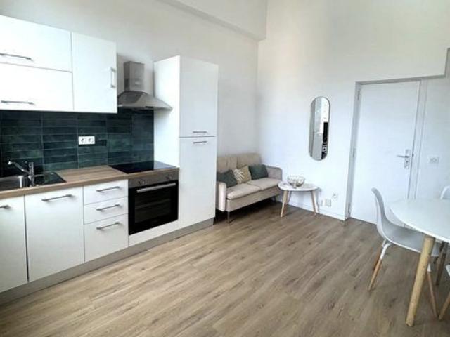 À louer: un appartement rénové alliant confort et espace