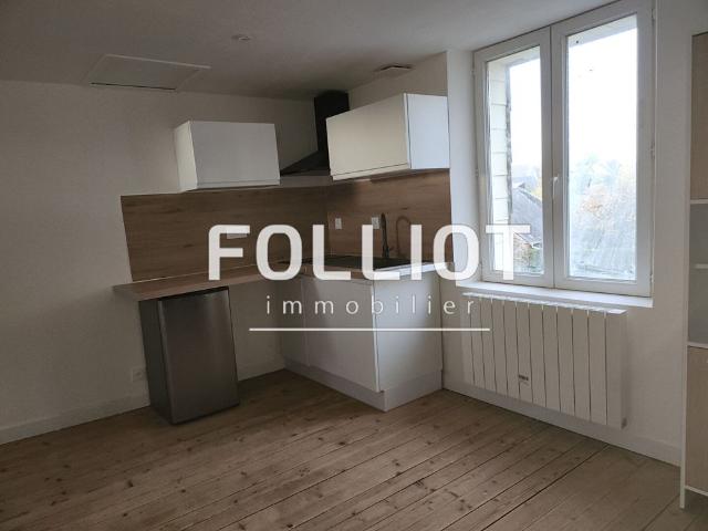 A LOUER VASSY BEAU STUDIO MEUBL� ENTIEREMENT R�NOV�