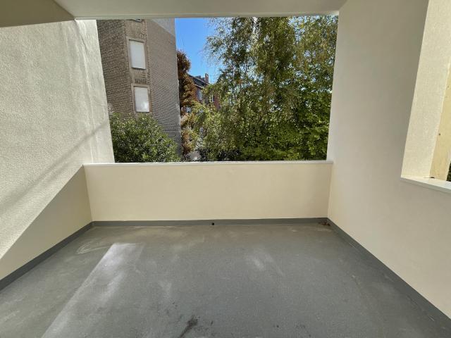 À LOUER! Vaste appartement meublé rénové par architecte avec terrasse et ascenseur quartier Orangerie